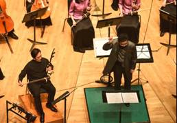 2015-10-26-2 1千800位观众出席新加坡华乐团于香港首演音乐会！